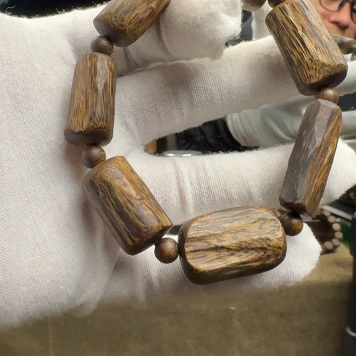 合***馆沉香碎屑沉香树心油老料单圈