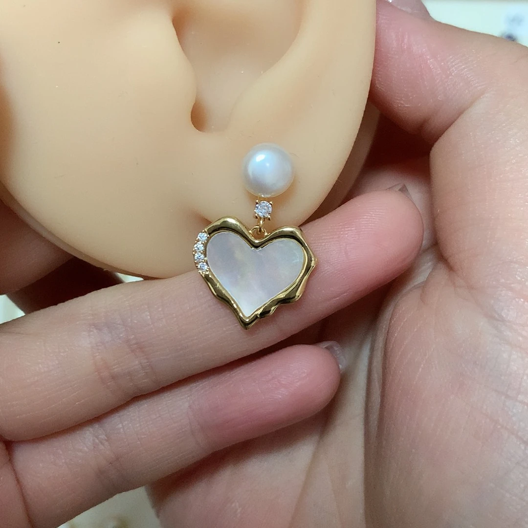 淡水珍珠耳饰合金