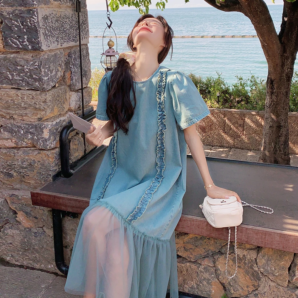 网纱拼接木耳边牛仔连衣裙女2025夏季新款高级感甜美宽松气质长裙