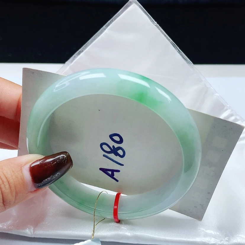 【闪购商品】翡翠手镯未镶嵌 正圈58+