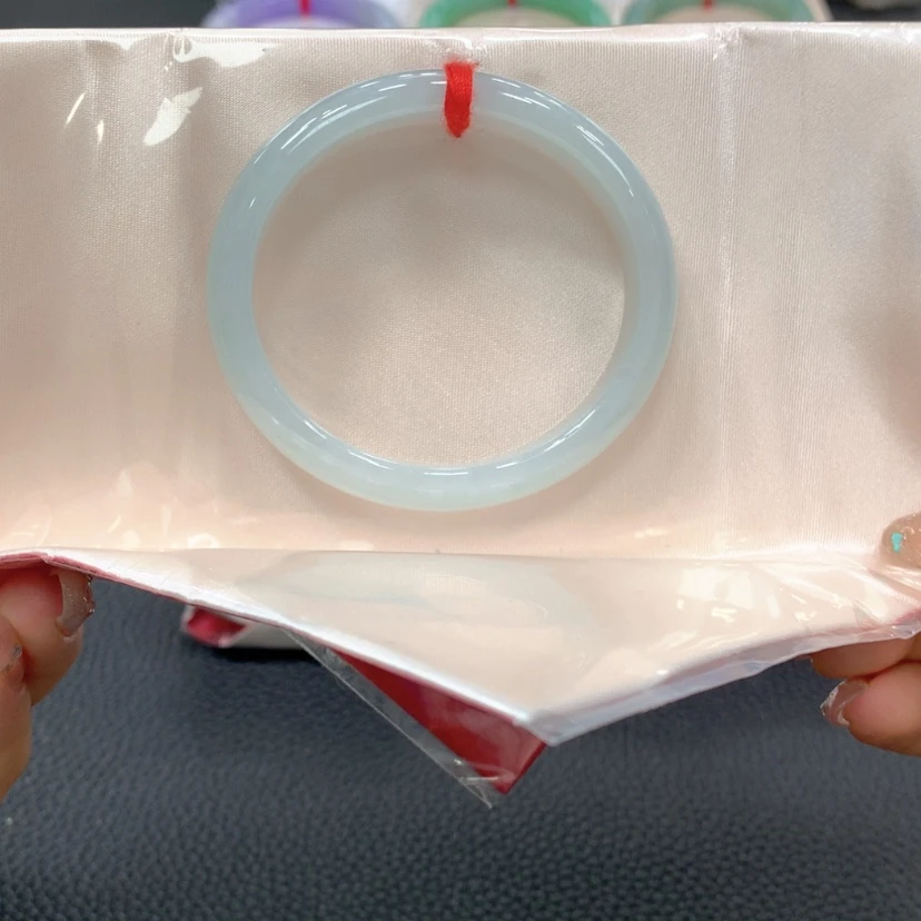 【闪购商品】翡翠手镯未镶嵌翡翠
