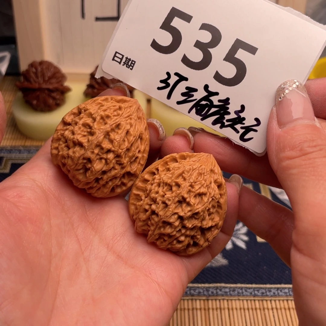 文玩核桃把件535号37虎头王