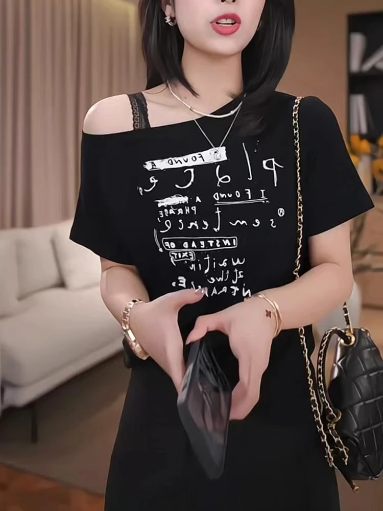 韩系小心机露肩短袖T恤女2025夏季设计感百搭洋气减龄斜领上衣潮