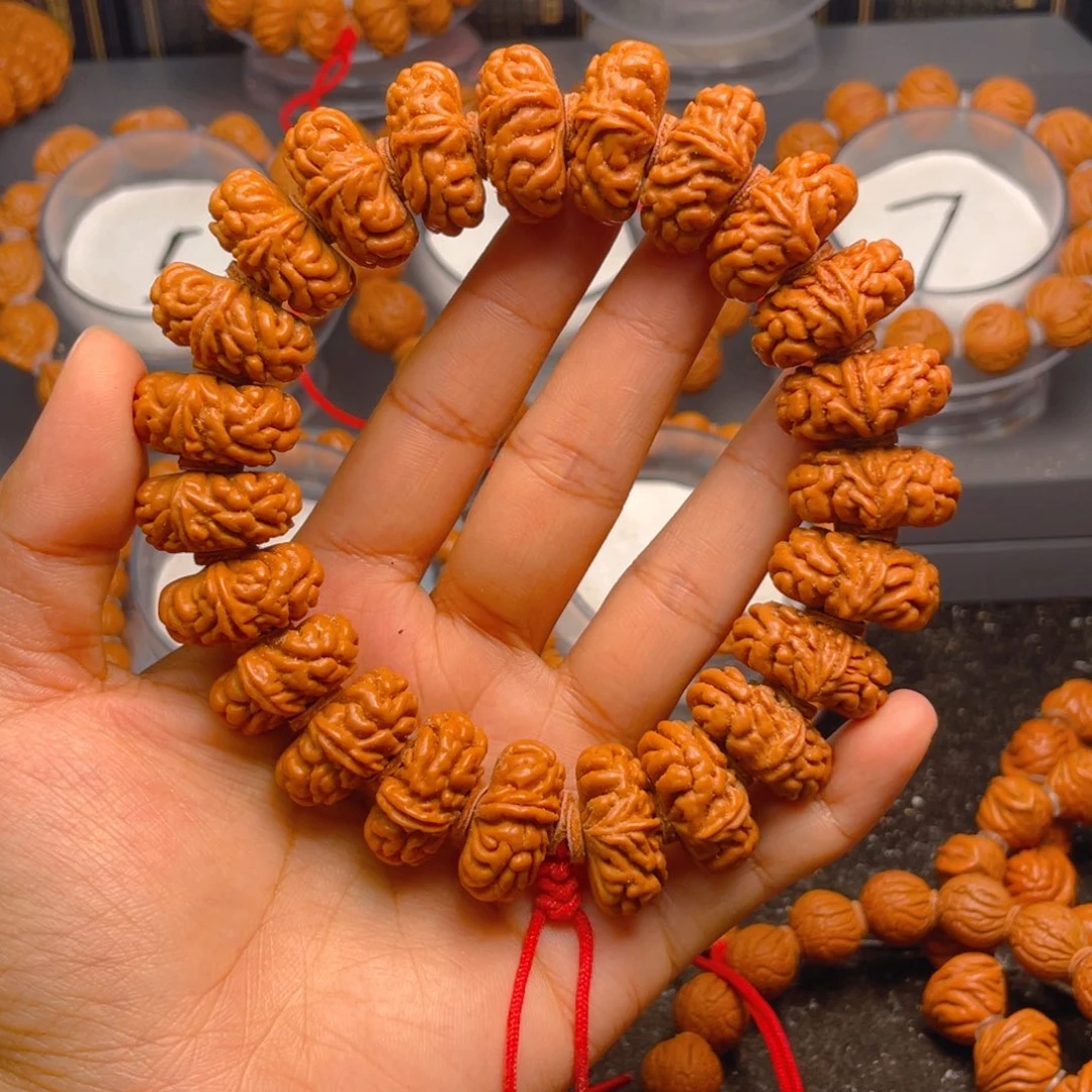 桃核手串爱***氓红红火火5