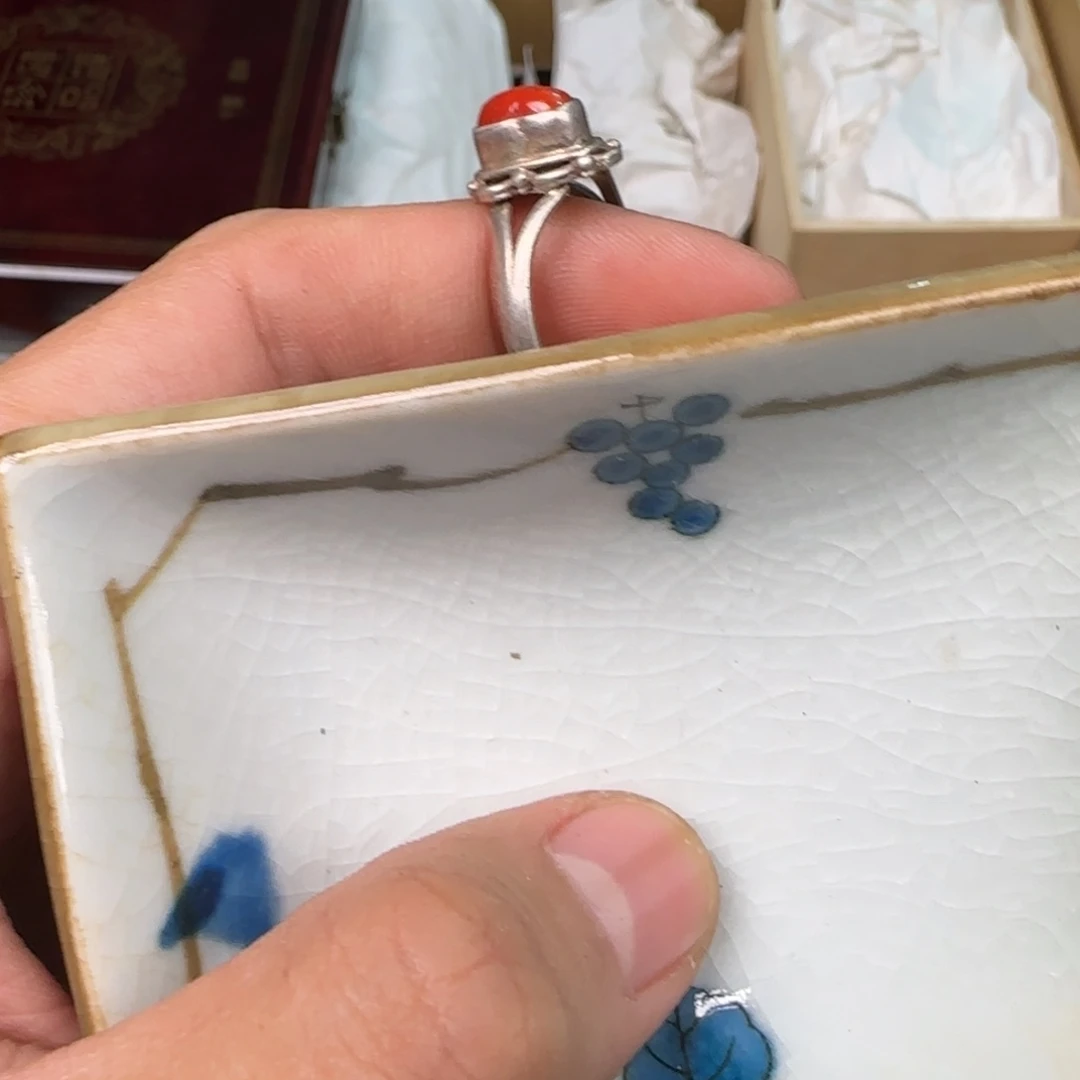 陶瓷孤品单件车里拍的