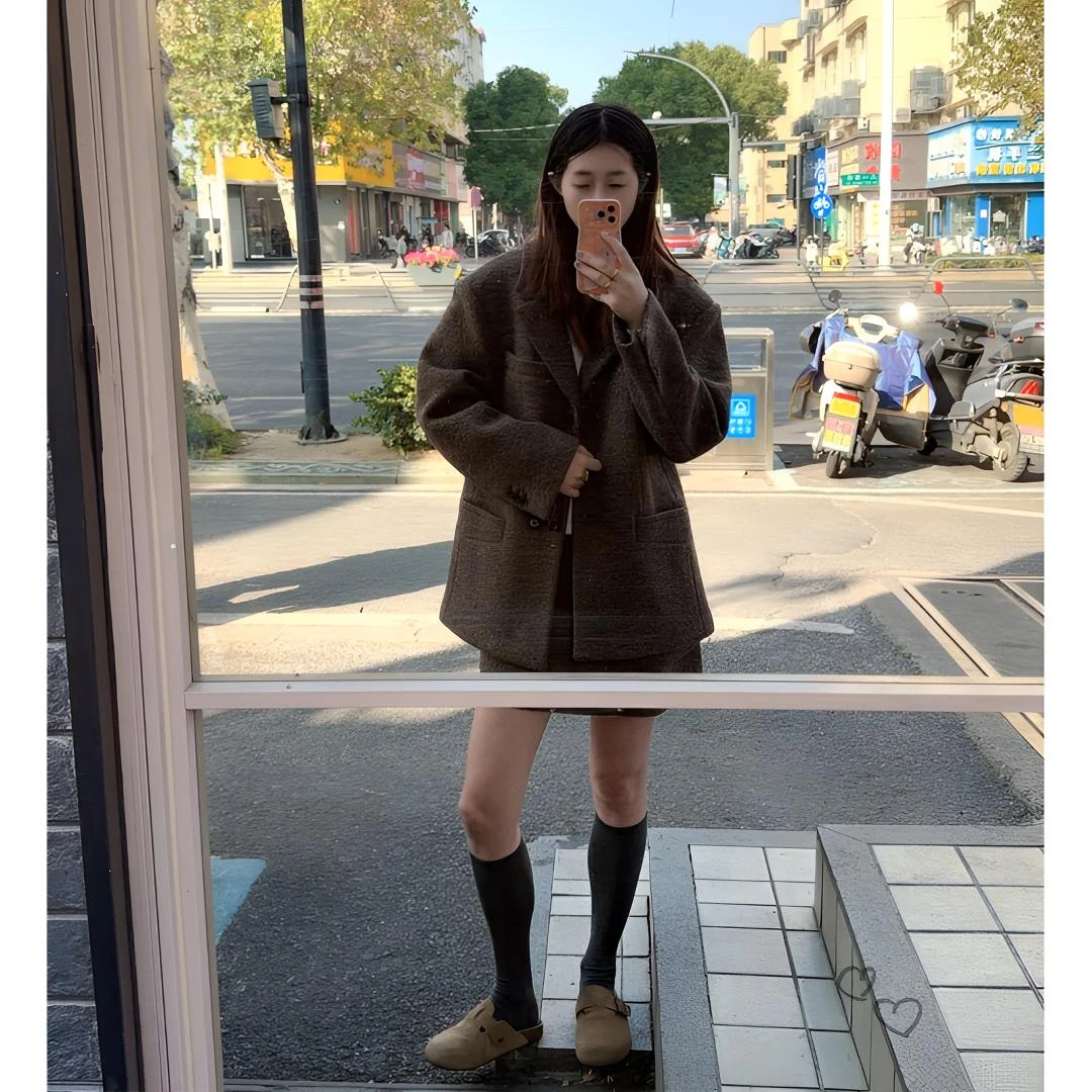 美拉德穿搭西装毛呢套装女冬新款老钱风高级感呢子外套短裙两件套