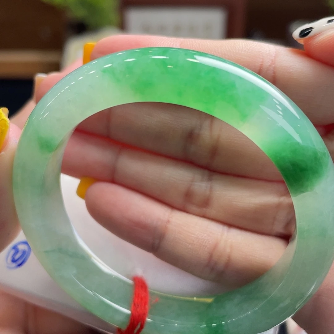 翡翠手镯未镶嵌50.2冰带绿