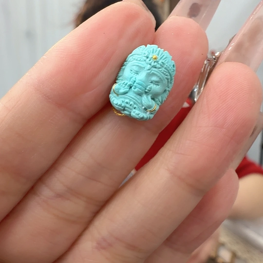 绿松石未镶嵌珠宝奇石