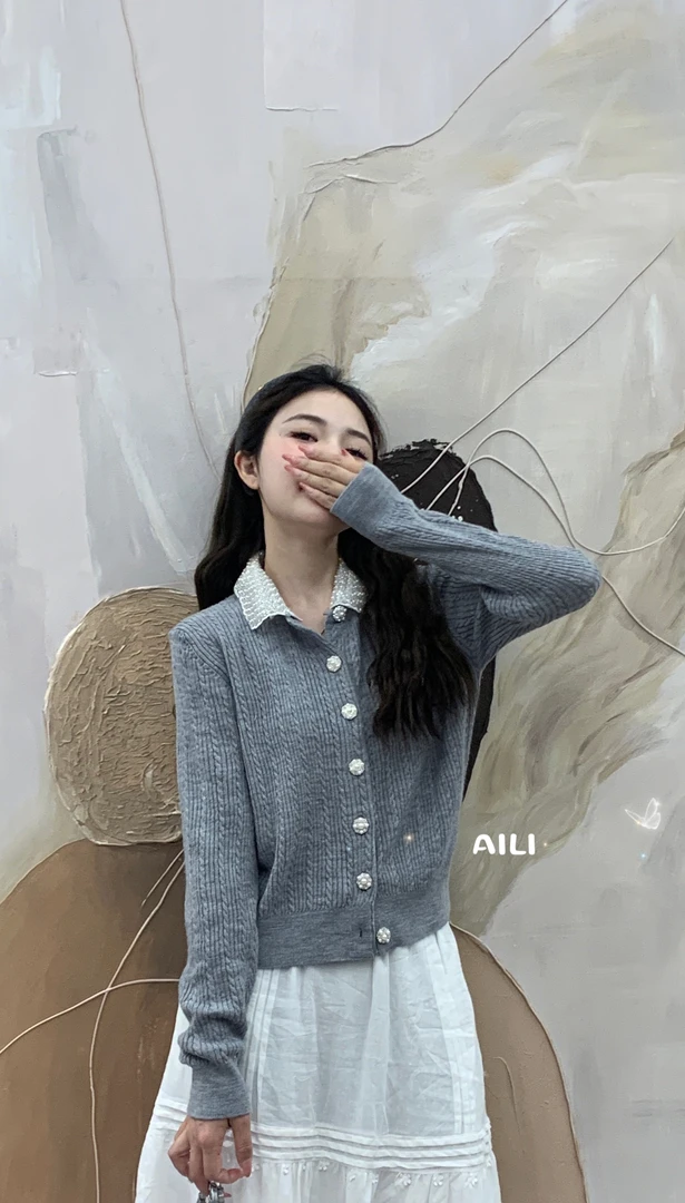 068珍珠领高品针织开衫