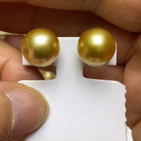 18K金镶嵌耳饰海水珍珠