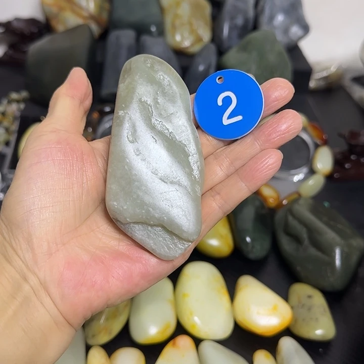 和田玉（糖玉）未镶嵌颈饰