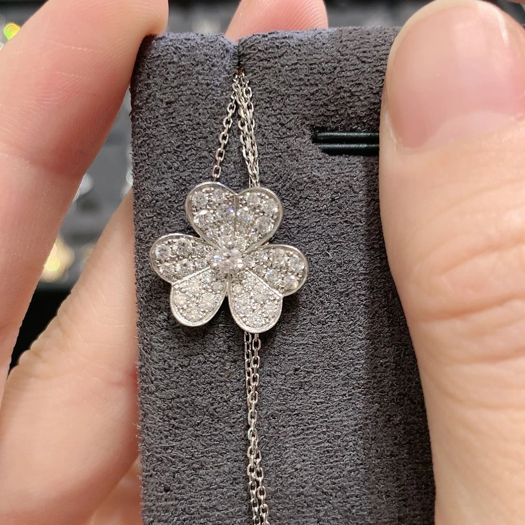 颈饰实验室培育钻石铂Pt950镶嵌小冰糖三叶草