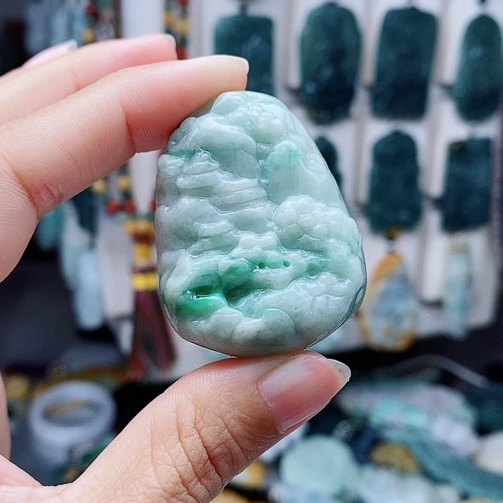 翡翠未镶嵌颈饰翡翠