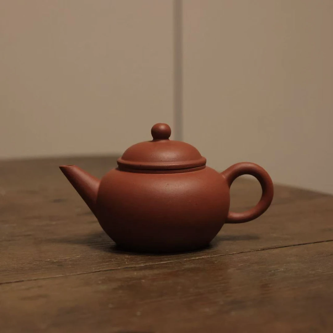 70年代厂期红泥平底泡茶水平壶紫砂壶茶具手工折纸110毫升茶壶