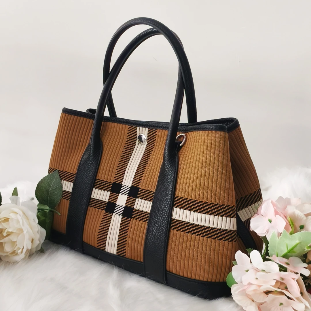 [金包皮具]帆布配皮手提包HYB