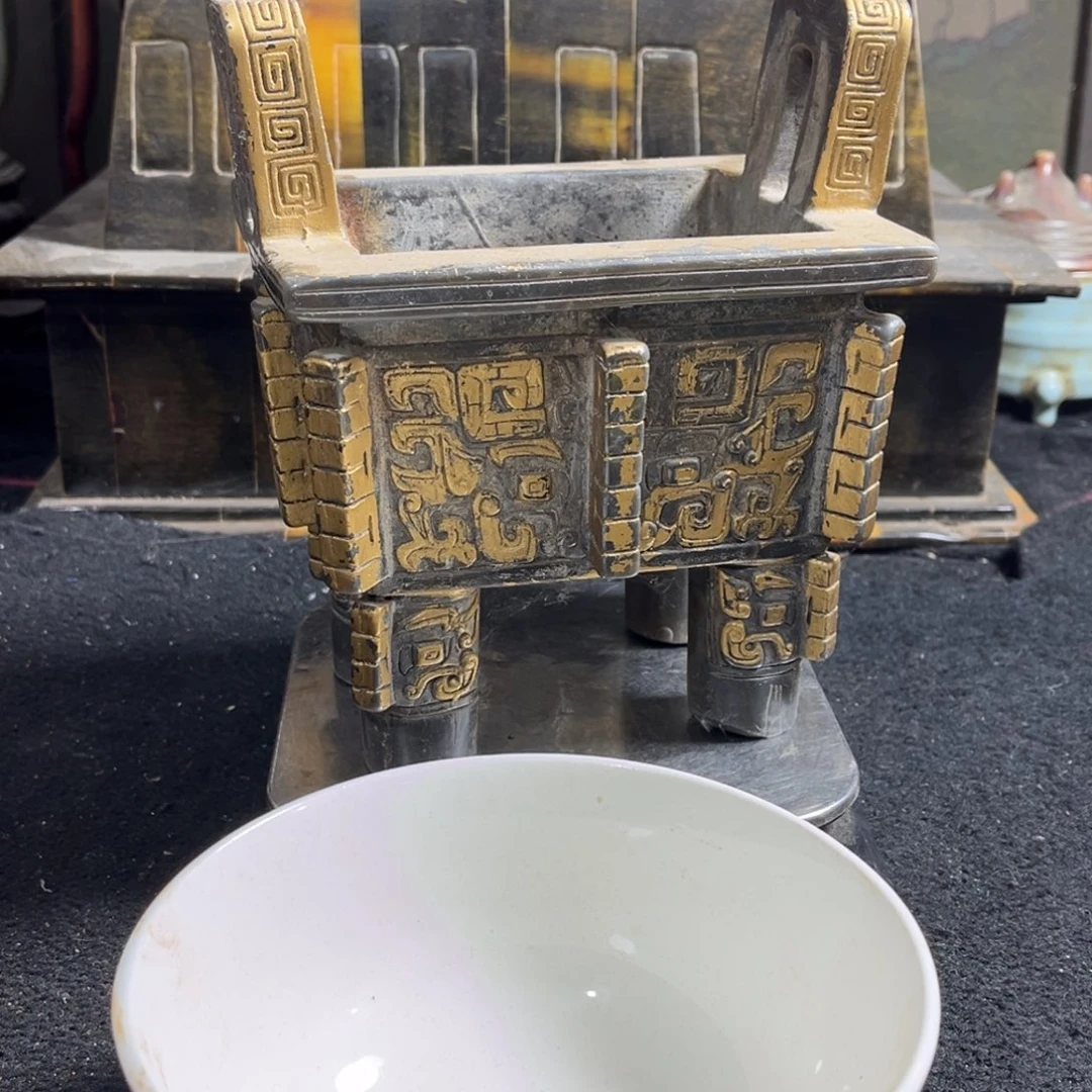 【闪购商品】摆件丁****室瓷器和陶瓷艺术作品展览