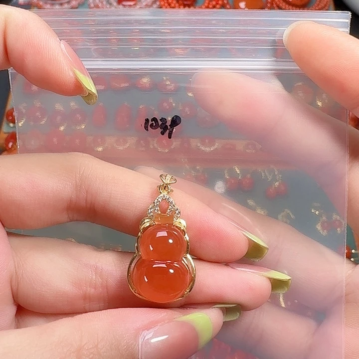 南红玛瑙银S925镶嵌吊坠