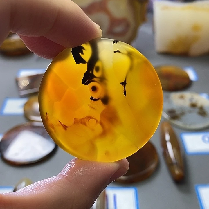 玛瑙/玉髓未镶嵌珠宝半成品