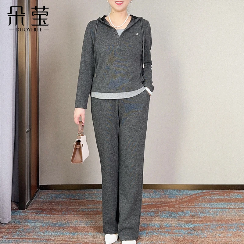 妈妈秋装休闲运动套装2025新款中老年连帽上衣洋气两件套25-07