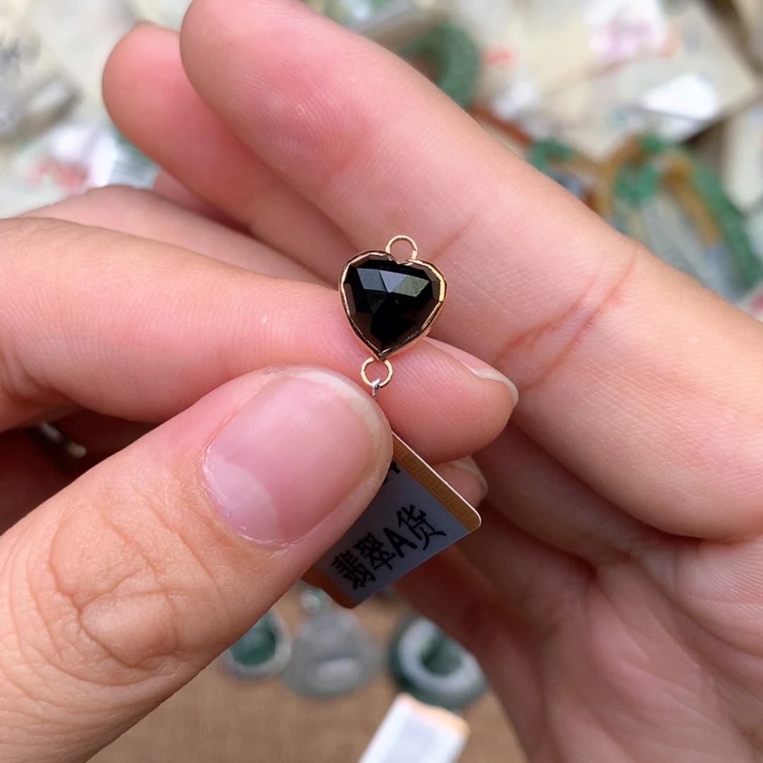 【闪购商品】18K金镶嵌挂件翡翠一