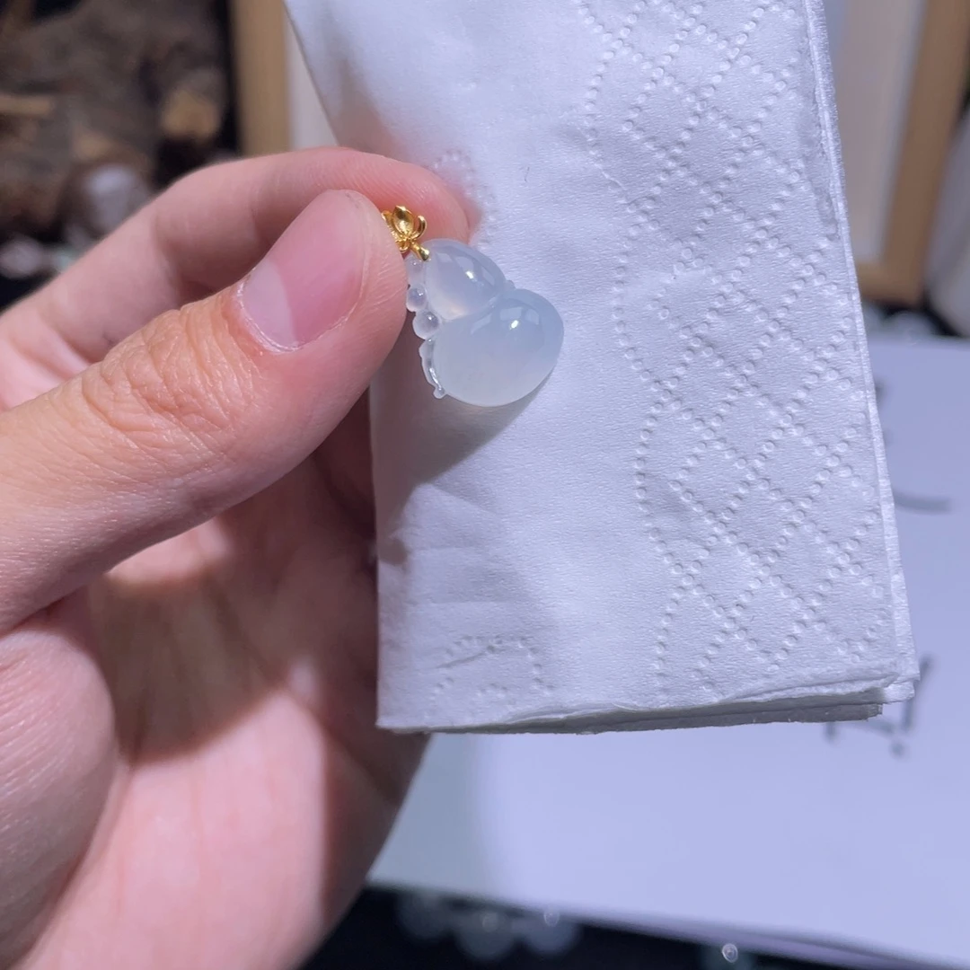 定制翡翠18K金镶嵌吊坠