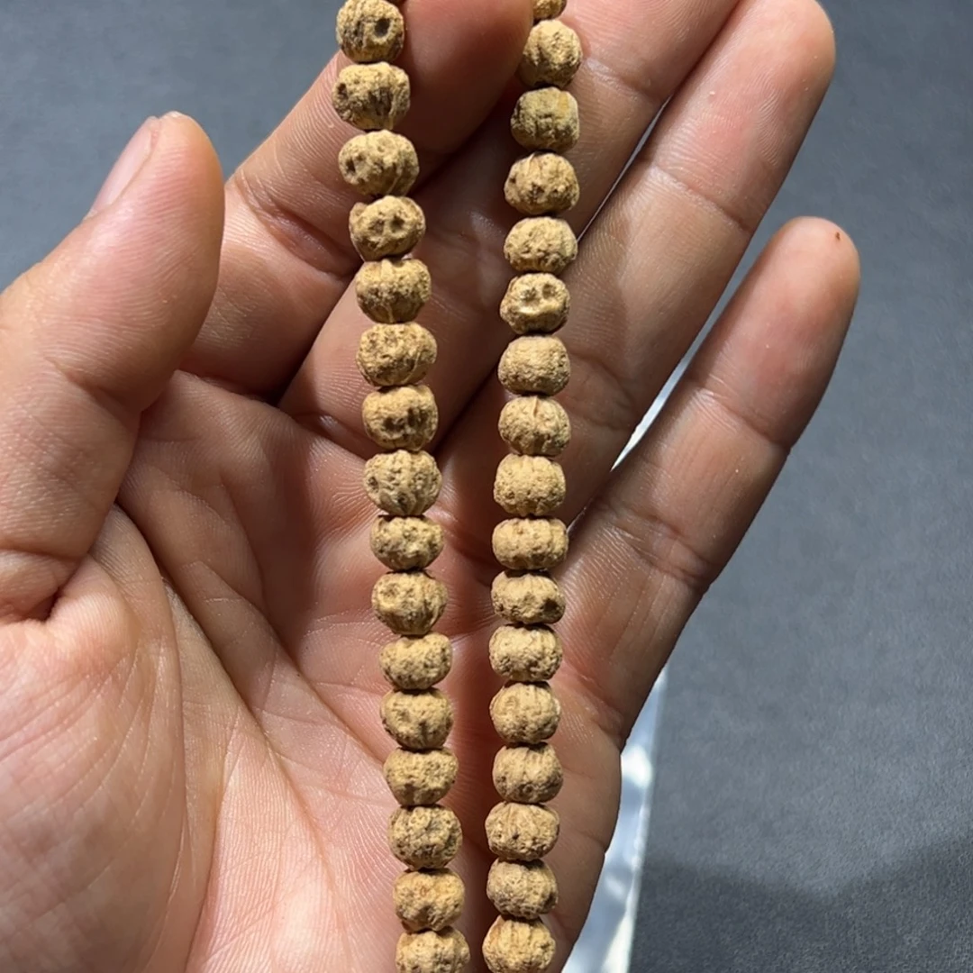 小****吊坠柏香籽/百香籽小波