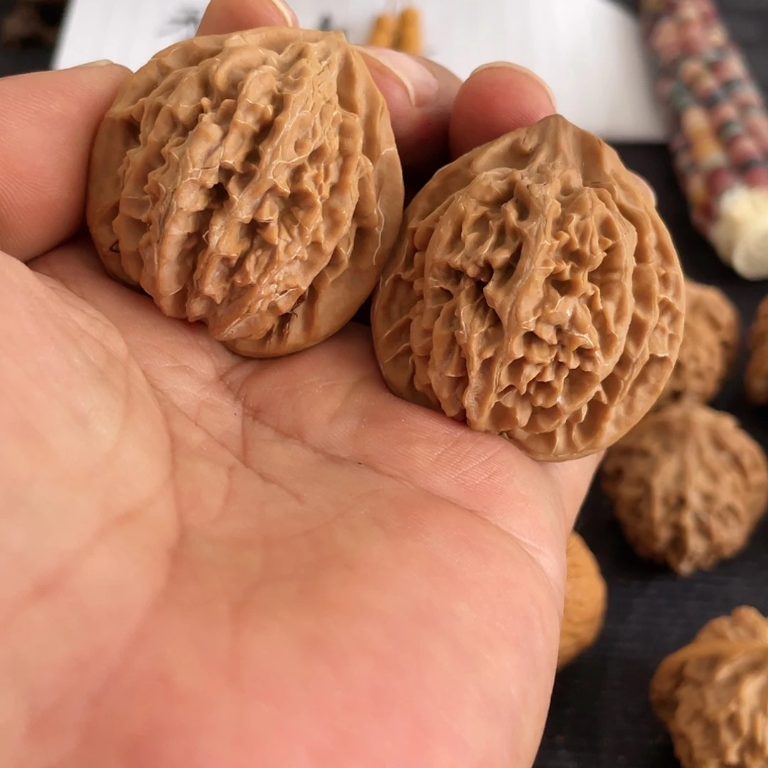 【闪购商品】文玩核桃把件状元冠