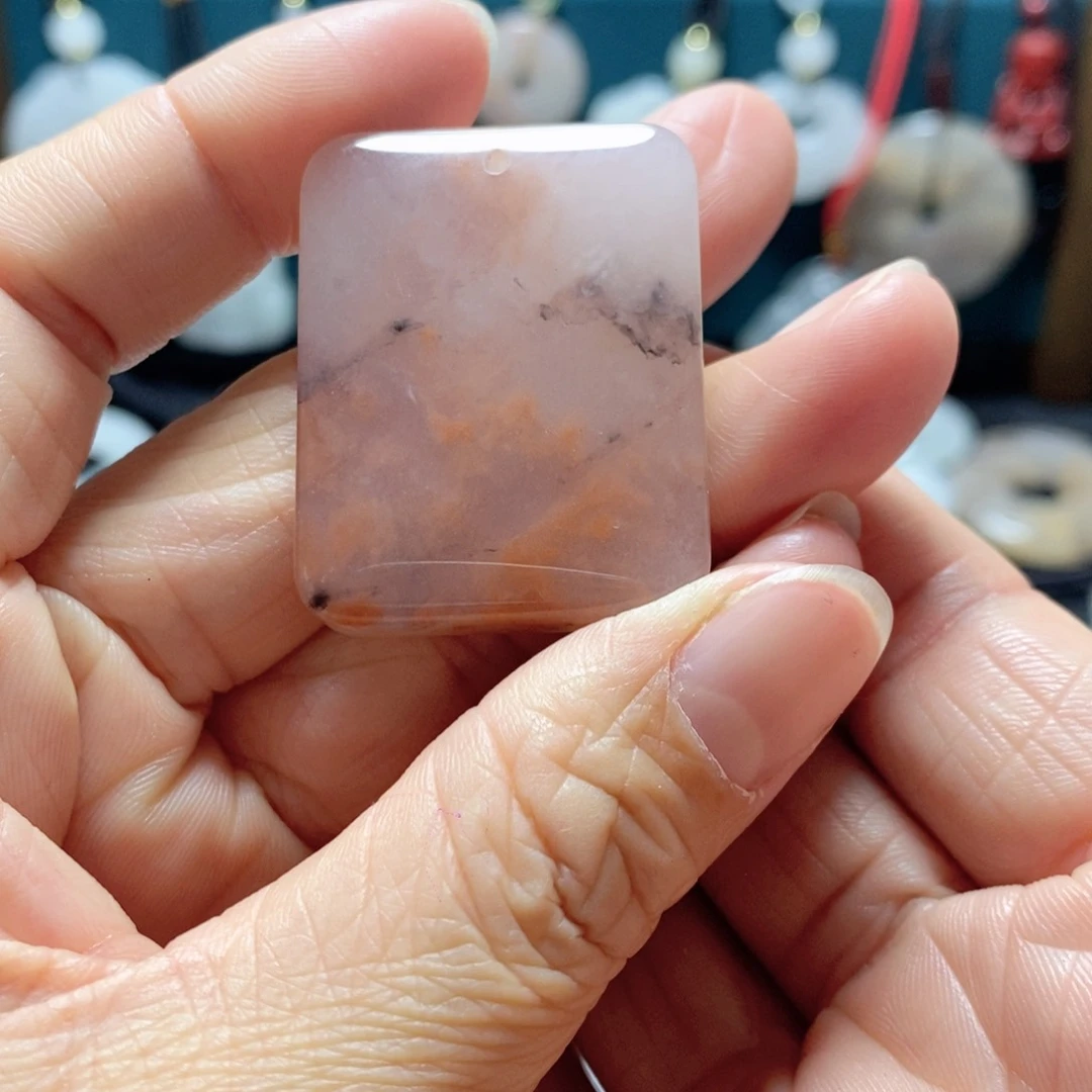 石英质玉颈饰未镶嵌