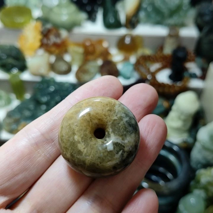 未镶嵌岫玉平安扣