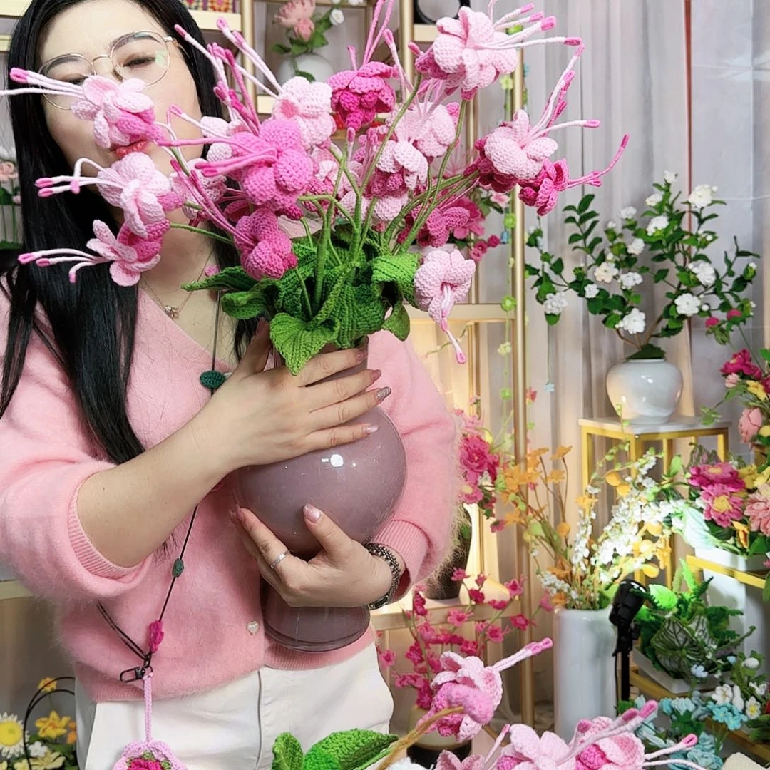 手工钩织设计花束