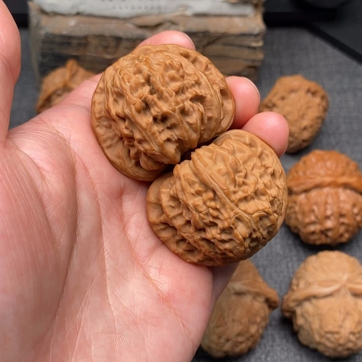 吊坠文玩核桃全品40白狮子