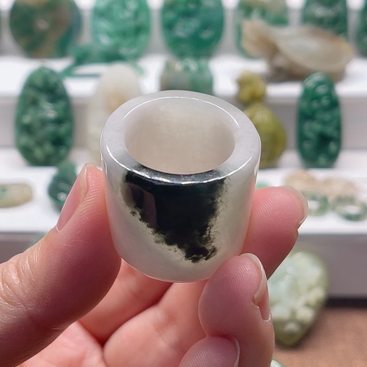 独山玉未镶嵌戒指内直径19.6mm