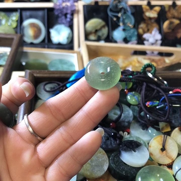 岫玉未镶嵌岫玉挂件