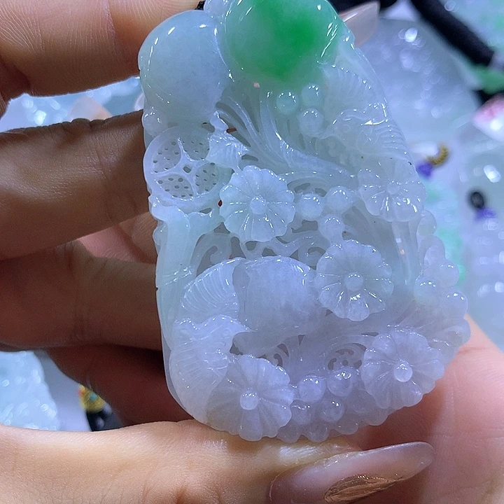 颈饰未镶嵌翡翠天然翡翠A货吊坠