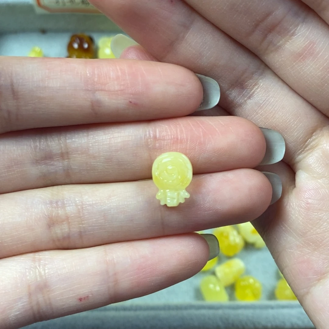 琥珀裸石未镶嵌棒棒糖