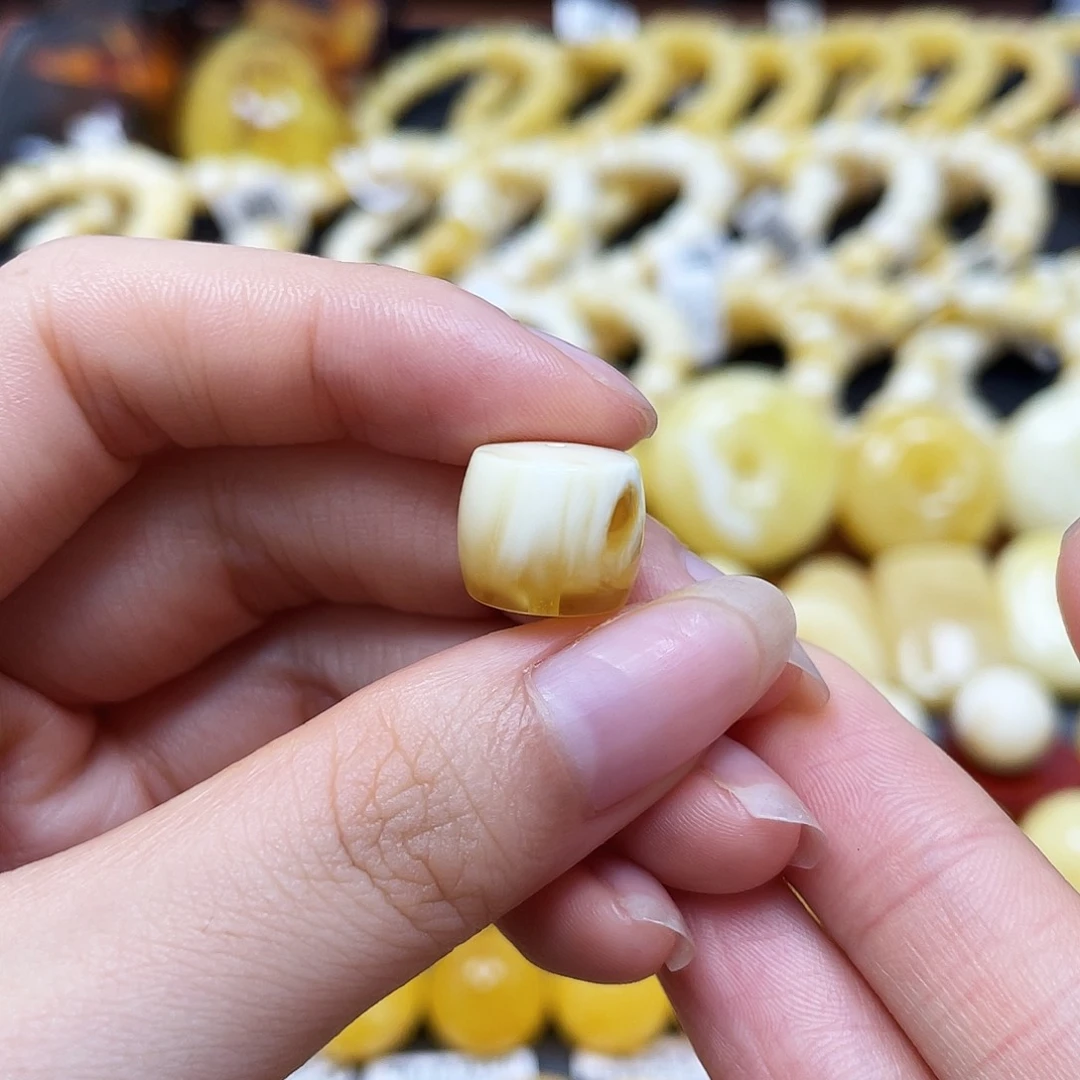 未镶嵌蜜蜡裸石直切12.7✖️11mm瑕