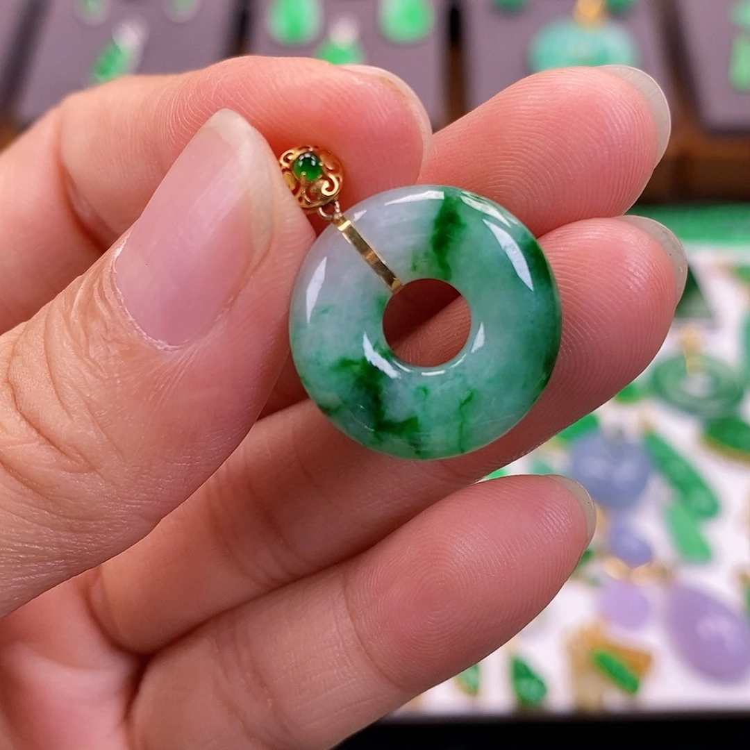 吊坠(不含链)18K金镶嵌翡翠