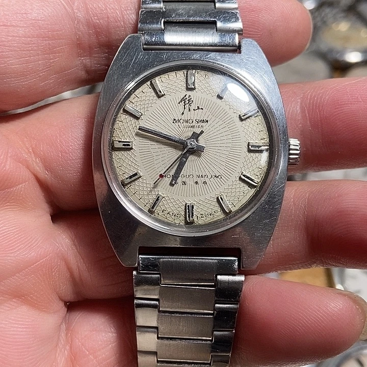 机械手表表壳表带