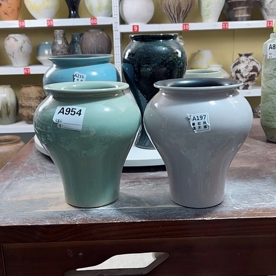 瓶天**漫陶瓷花瓶摆件。摆件。197