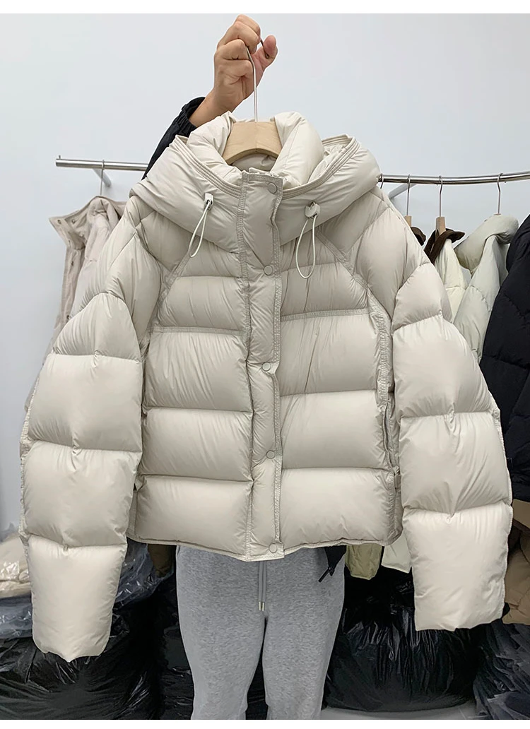 【真】90鸭绒云感泡芙气质短款加厚保暖时尚连帽羽绒服