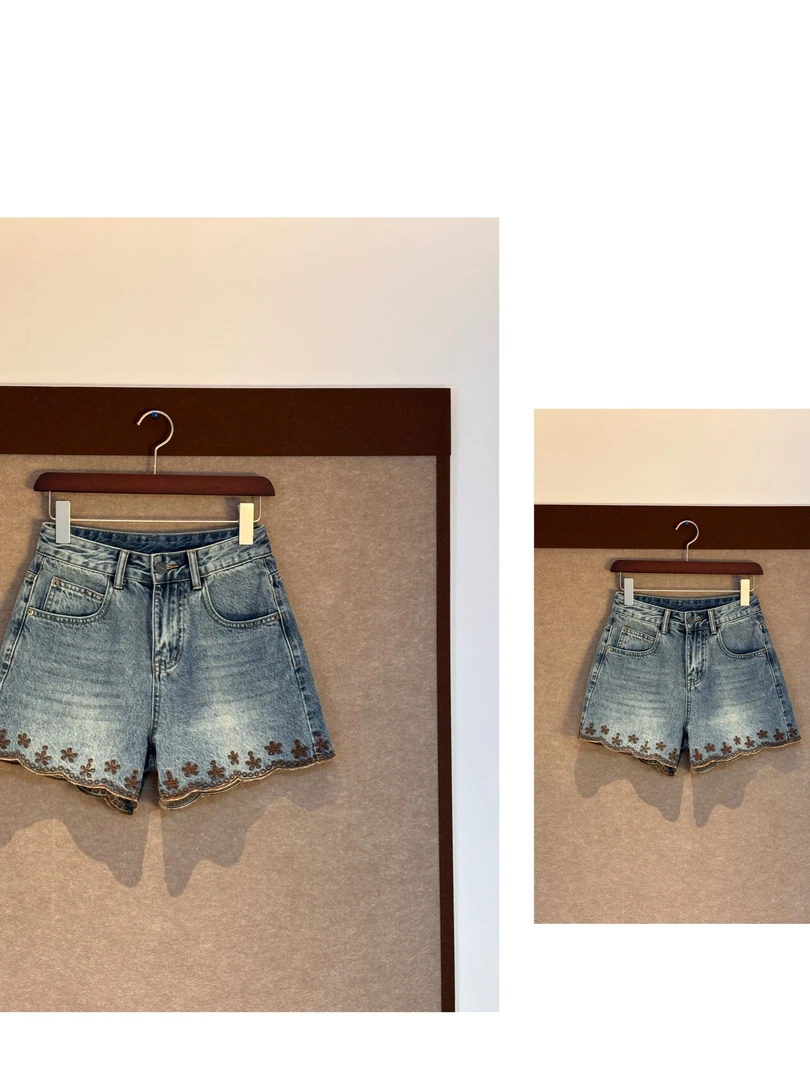 柚茗精选-----复古花朵刺绣高腰宽松热裤-K