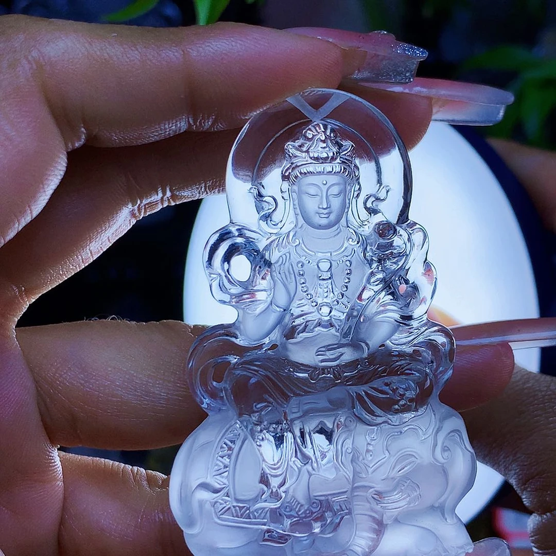 未镶嵌颈饰水晶苓*，