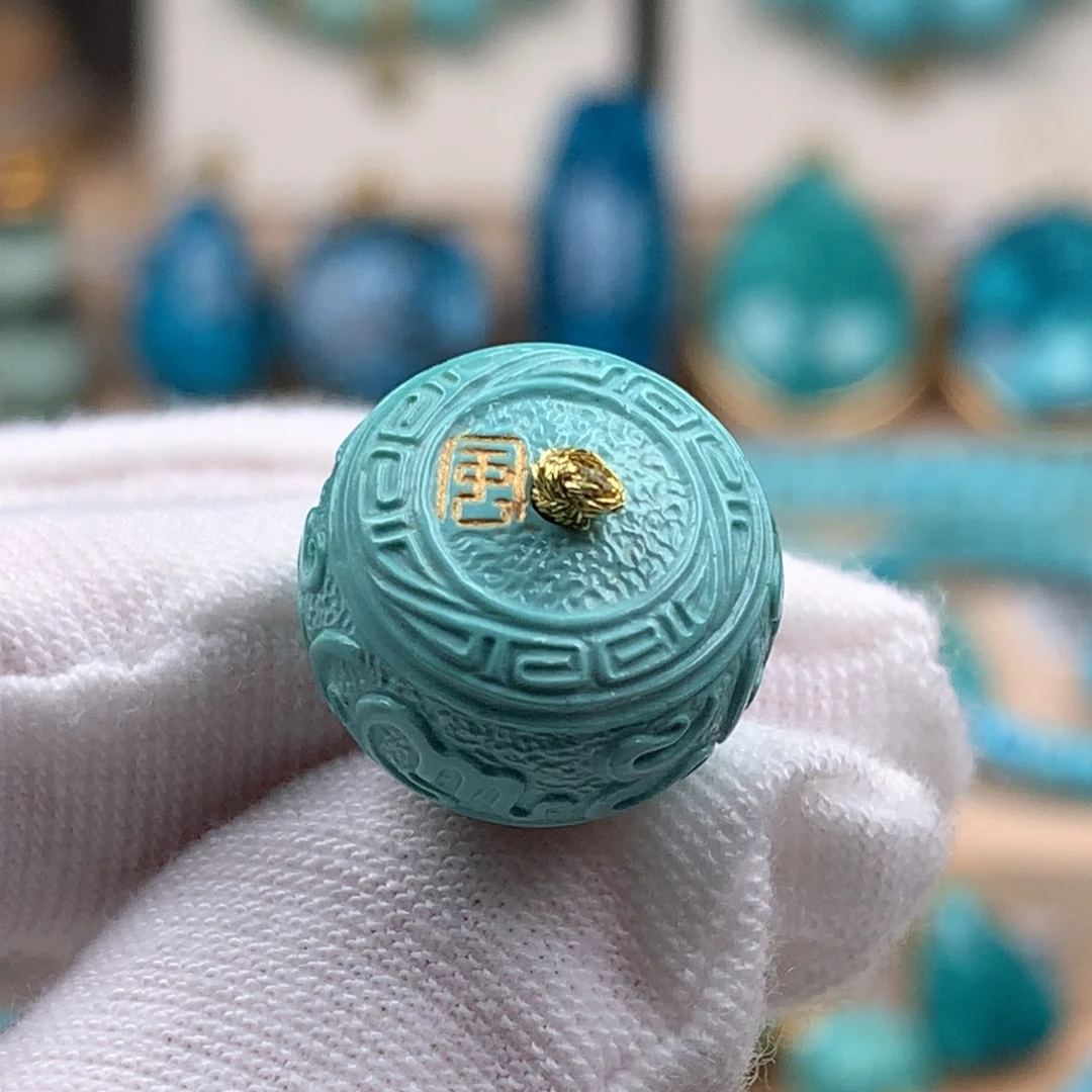 绿松石未镶嵌珠宝奇石