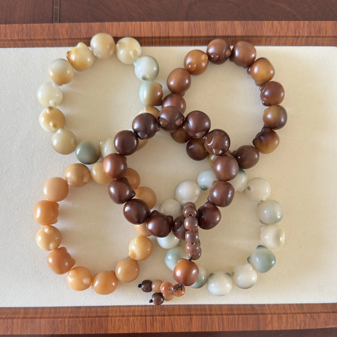 18mm无相猫头天然菩提根手串手持