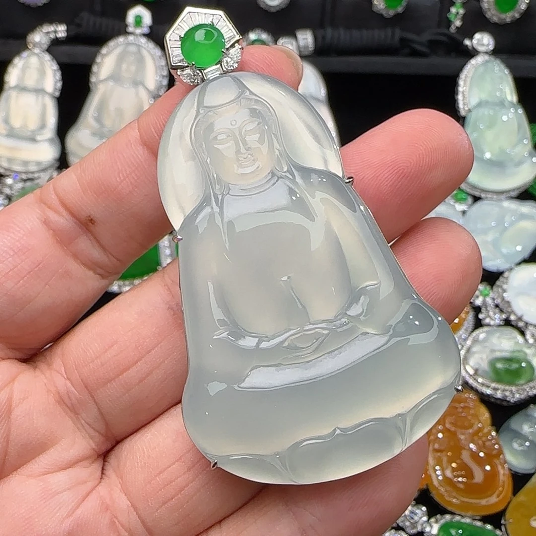 颈饰18K金镶嵌翡翠天然翡翠