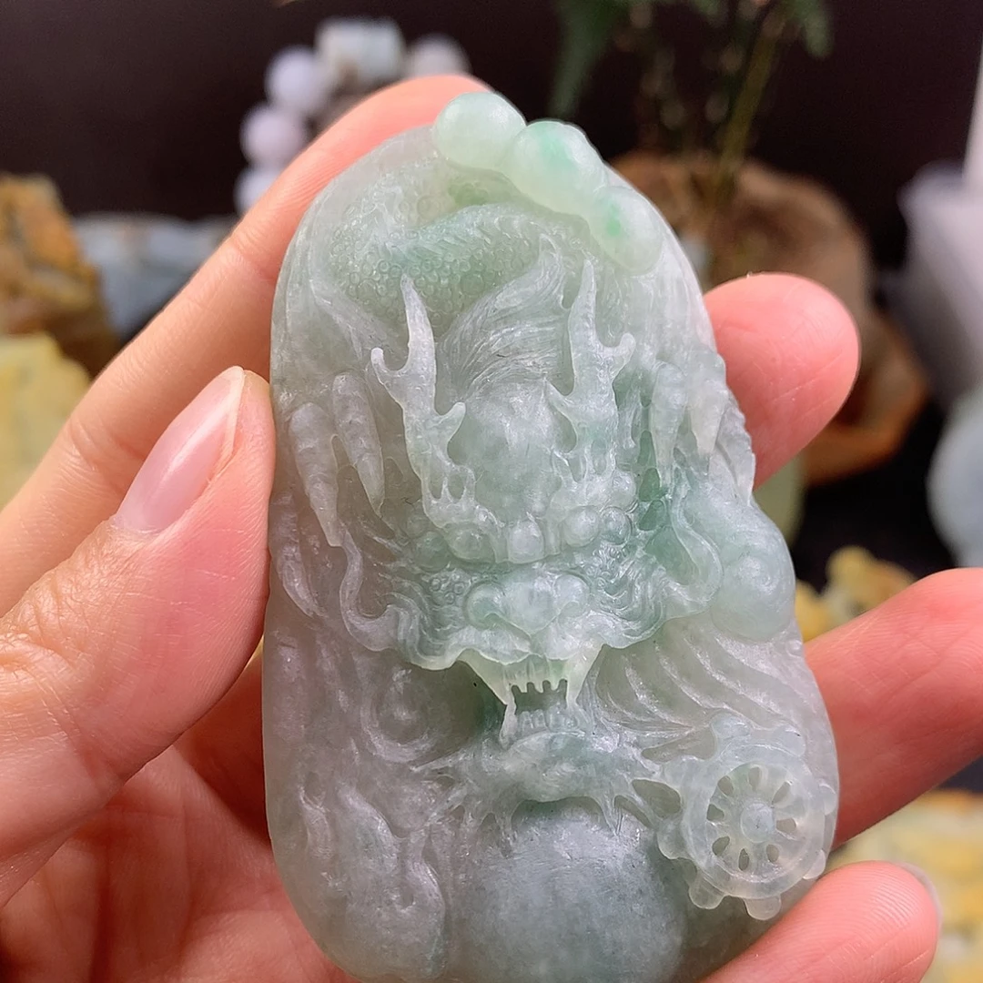 定制翡翠未镶嵌龙