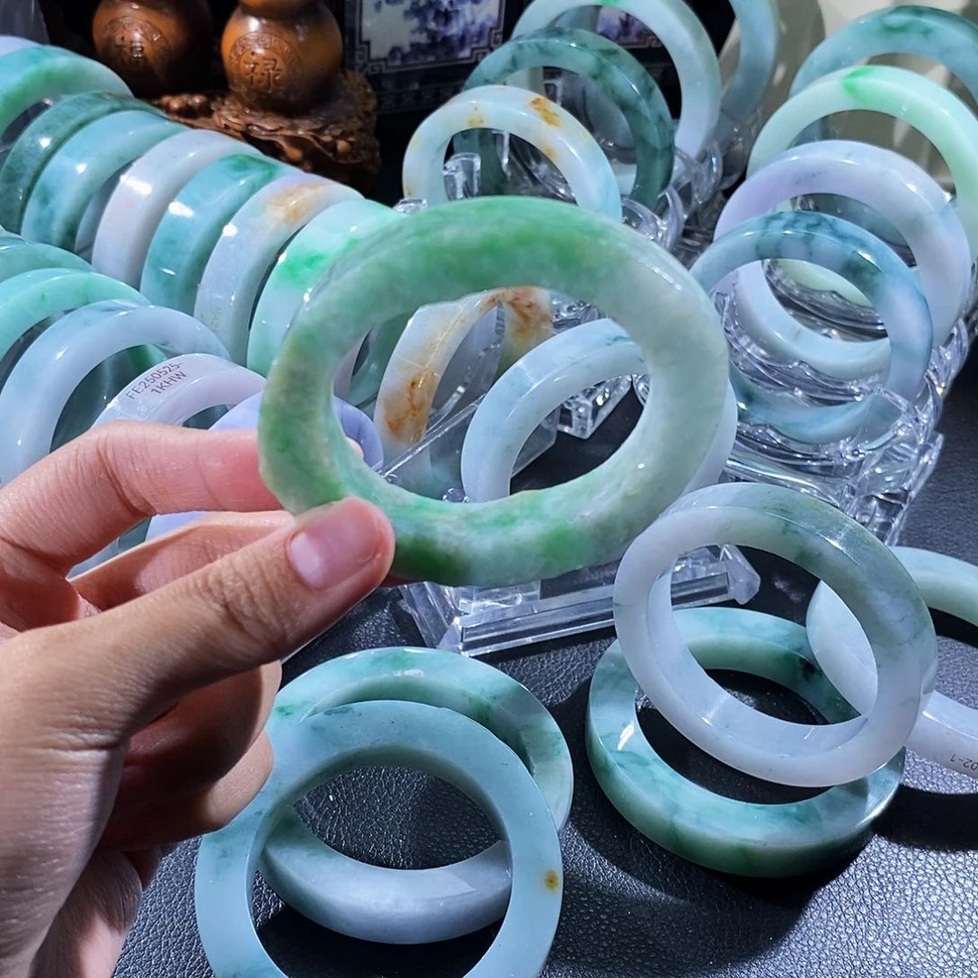 未镶嵌手镯定制翡翠馨*