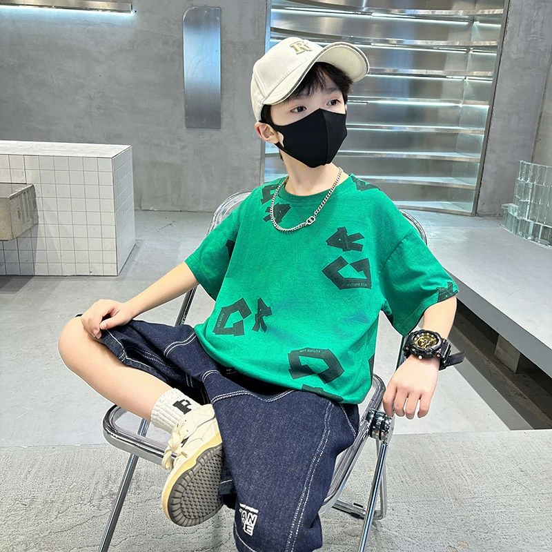 夏季新款男童休闲纯棉宽松短袖字母洋气薄款印花T恤帅气童装上衣