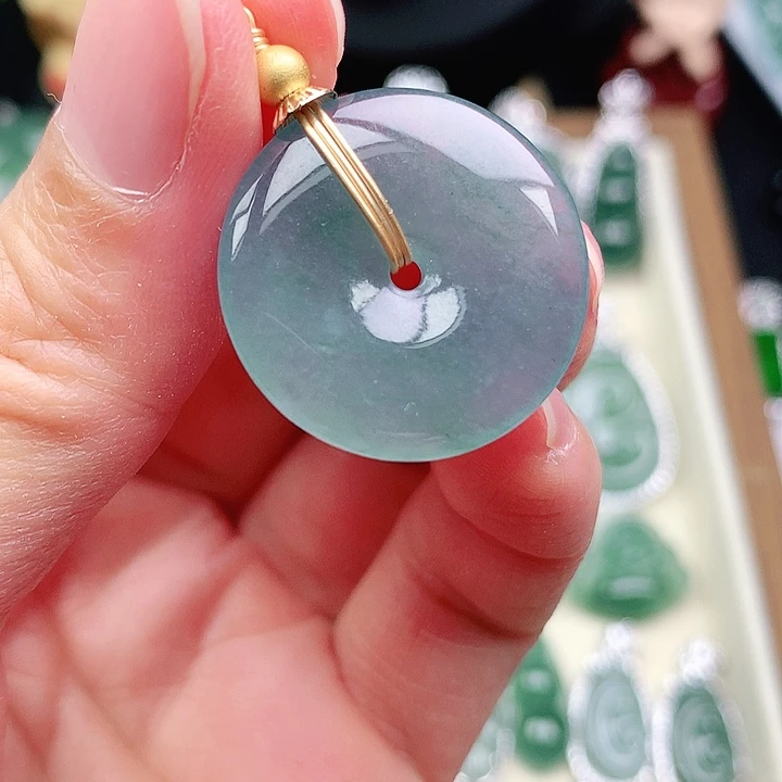 颈饰未镶嵌翡翠吊坠