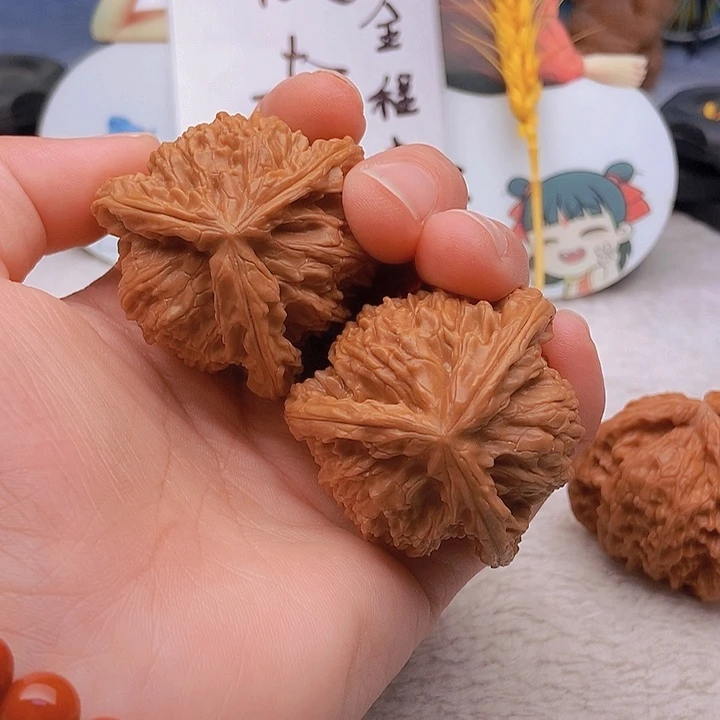 吊坠文玩核桃Z****J三棱